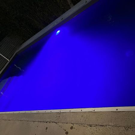 Villa Climatise Avec Piscine Et Jacuzzi Карпантра Экстерьер фото