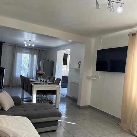 Villa Climatise Avec Piscine Et Jacuzzi Карпантра Экстерьер фото