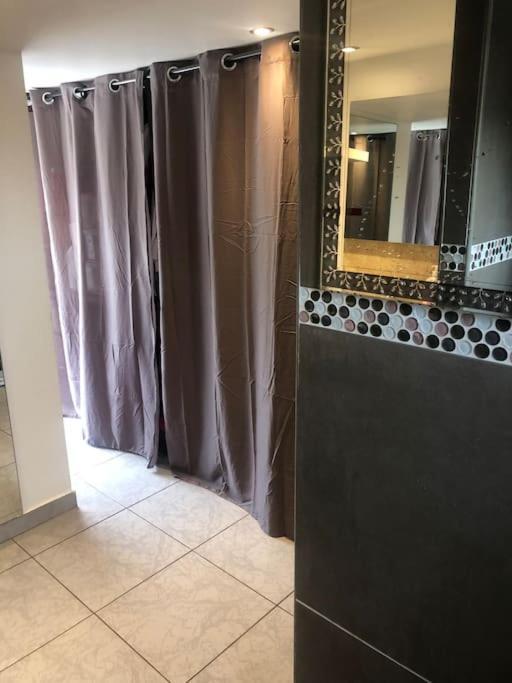 Villa Climatise Avec Piscine Et Jacuzzi Карпантра Экстерьер фото